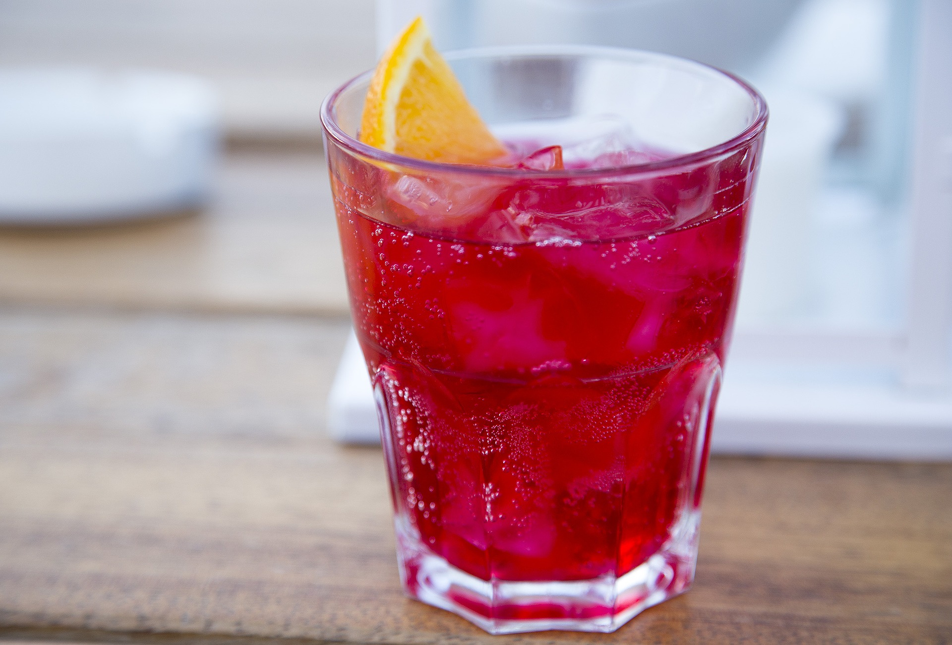 2015 Milan Expo welcomes visitors with Campari aperitivo