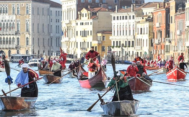 Waiting for the Befana: an Italian tradition to celebrate the Epiphany