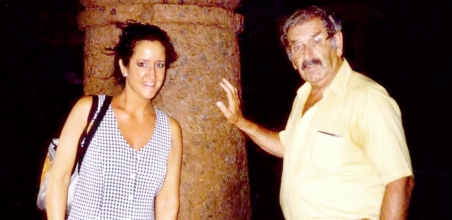 Mario Del Chiaro and Lisa Pieraccini in an Etruscan tomb at Cerveteri, 1997. Courtesy of Dr. Lisa Pieraccini