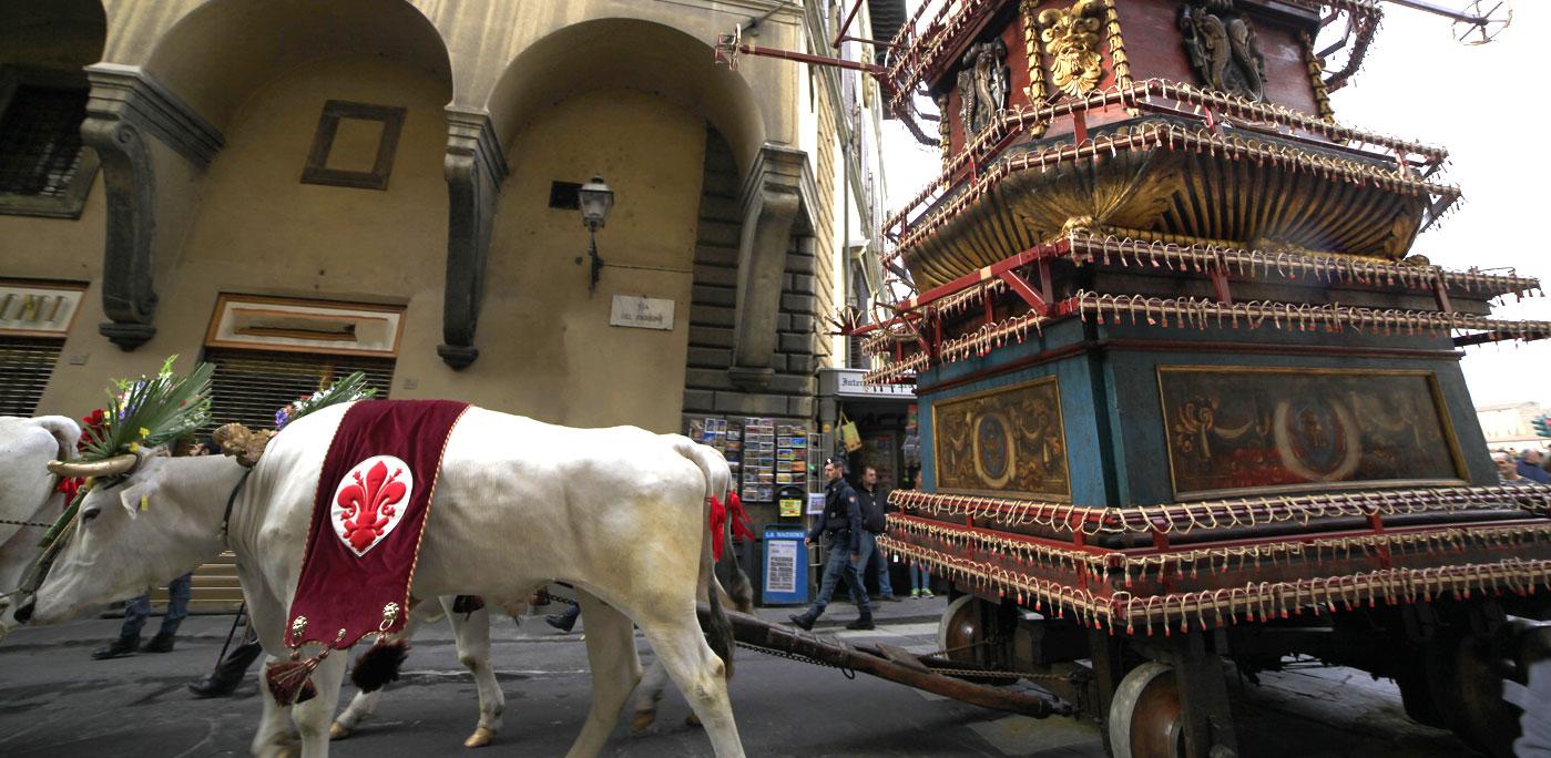 Scoppio del Carro at Easter time. © Cellai Stefano | Dreamstime.com