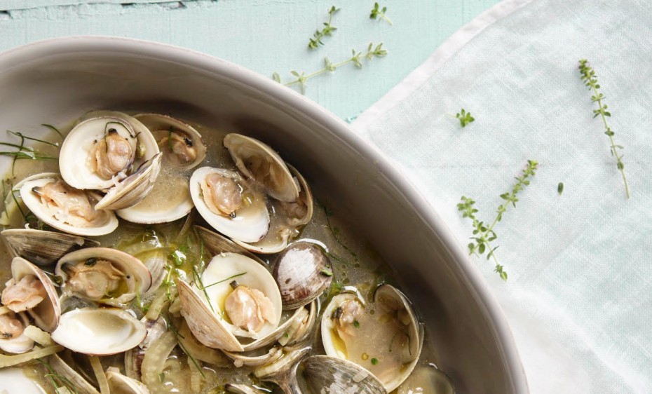 Sicilian clams with fennel broth