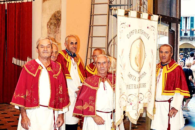 Members of the Confraternita di Santa Caterina