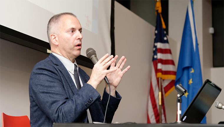 Mayor Marco Doria during his talk about Genoa