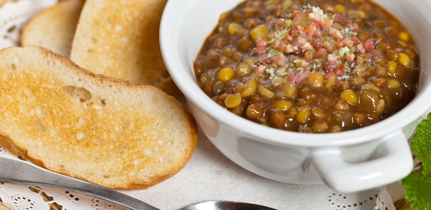 Lentil soup with Castelluccio lentils. Photo credit: alisafarov