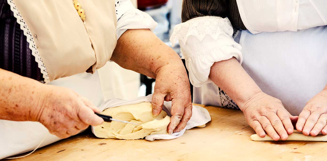 The story of lorighittas, the Sardinian pasta only women can make