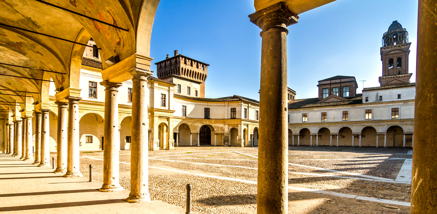 Details of Palazzo Ducale on Piazza Castello in Mantua - Italy— Photo by fedevphoto