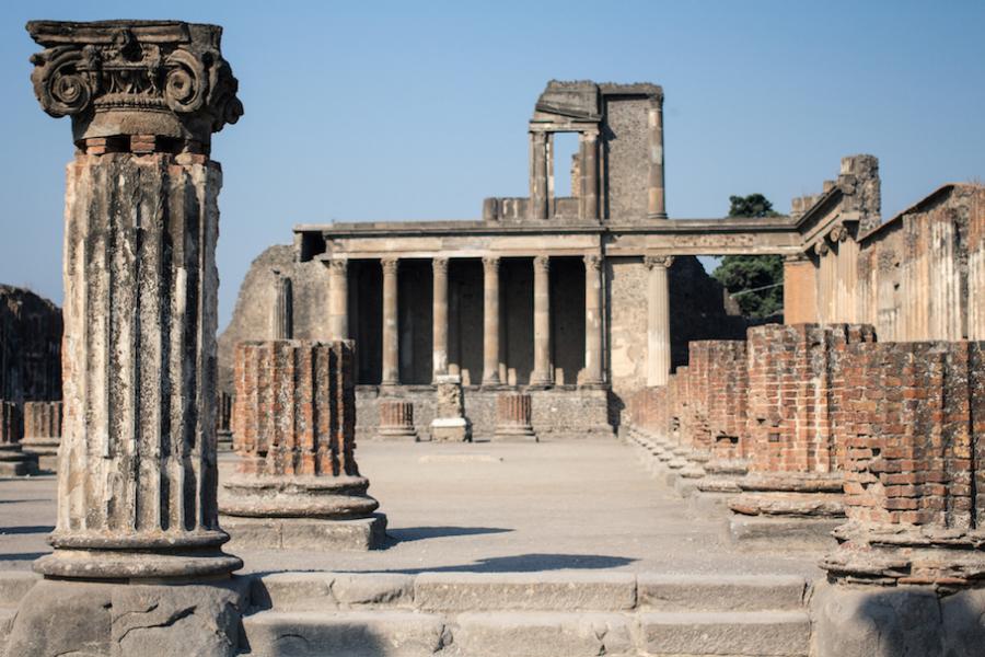 Officials to limit daily visitors to Pompeii site