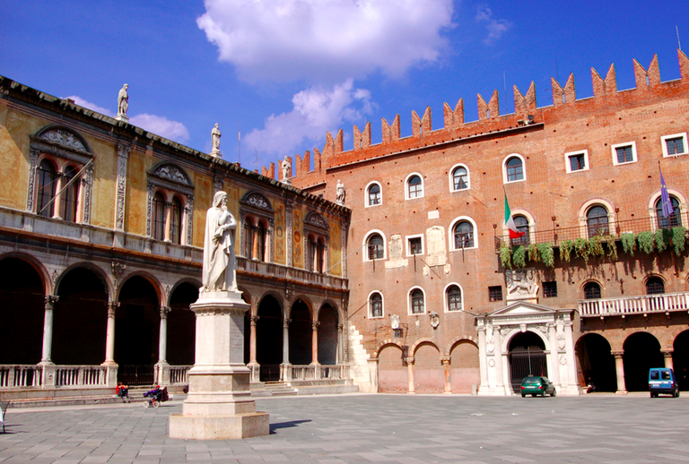 Verona: Piazza dei Signori