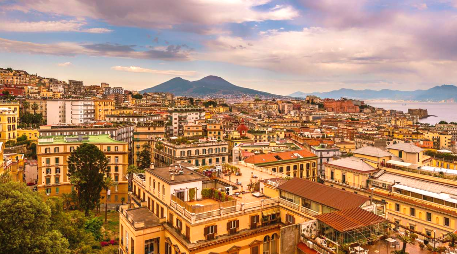 Visiting Rome, Florence, Milan, and Naples in 'Art Safari' tours