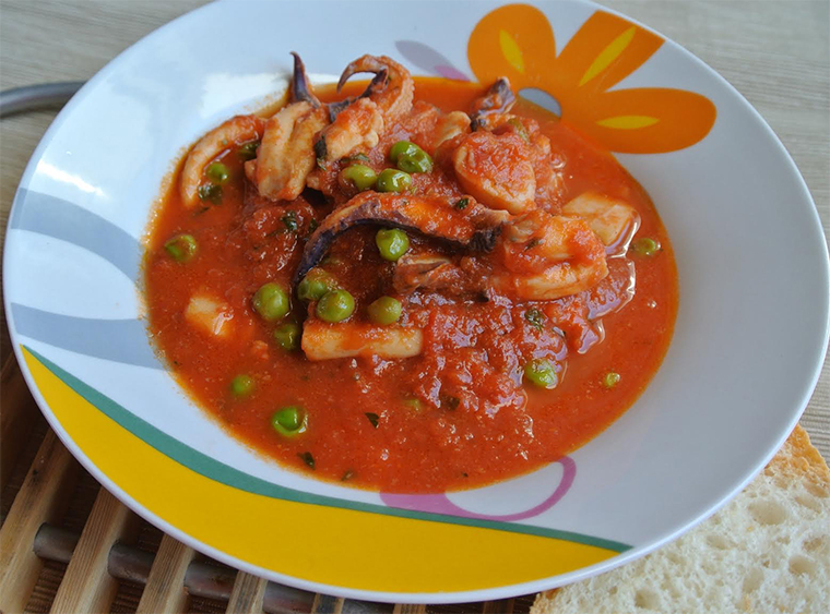 Seppie con Piselli (Stewed Cuttlefish With Peas)