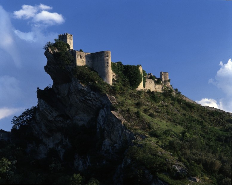 Roccascalegna, Abruzzo, Chieti, Castle