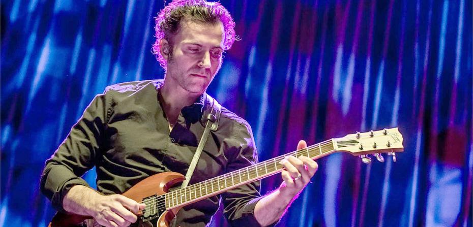 Guitarist Dweezil Zappa. Photo courtesy of Megan Zappa