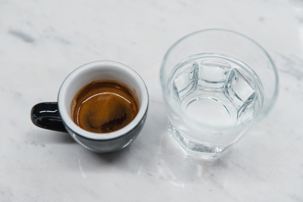 The secret behind that glass of water with your coffee  L'Italo-Americano  – Italian American bilingual news source