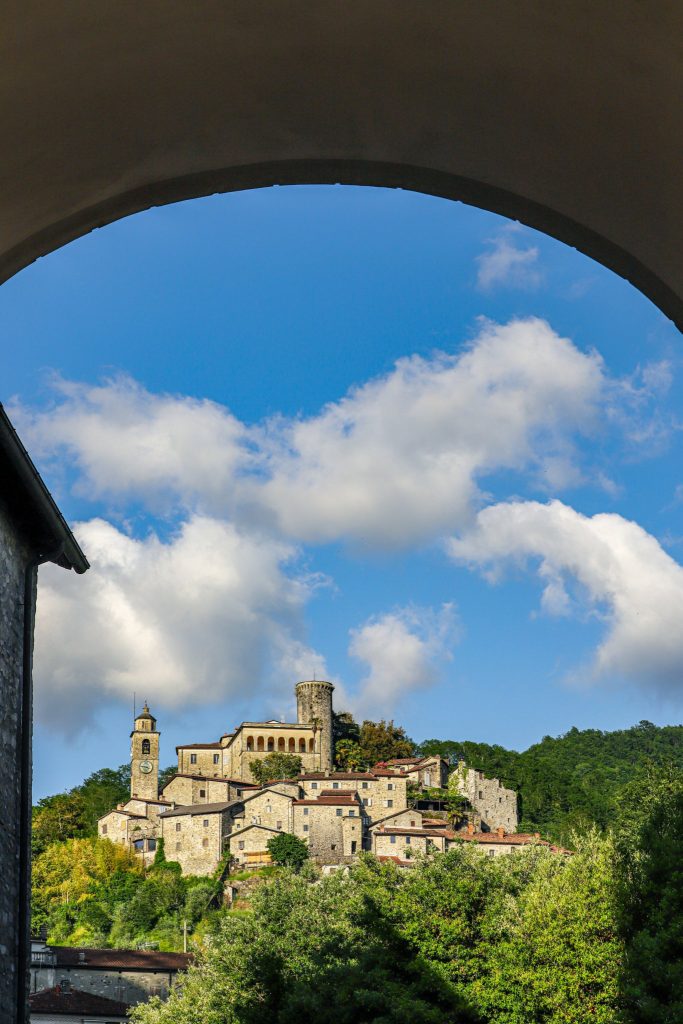 From Bagnone, Lunigiana to Weed, Ca. and the bread with seven crusts