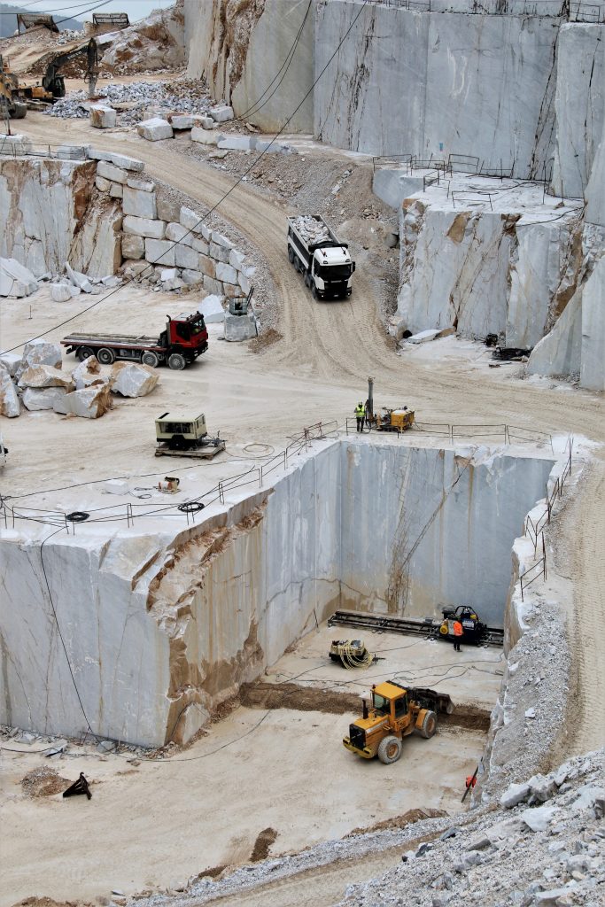 carrara quarry tour