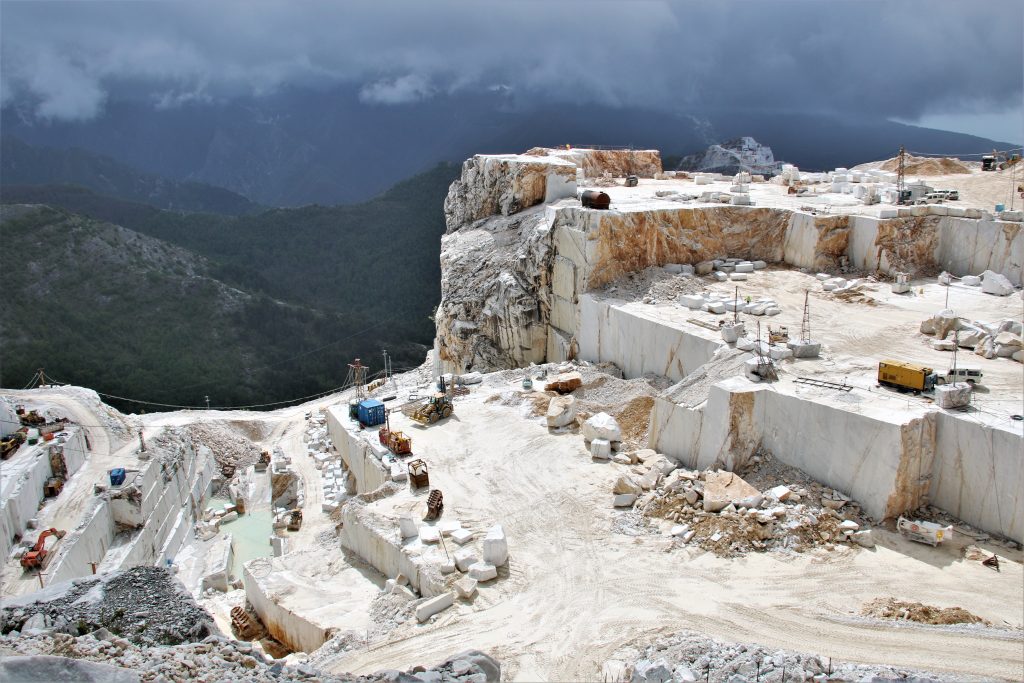 carrara quarry tour