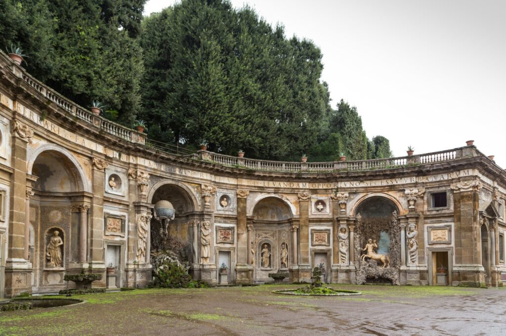 PORTA ABITI - DESTINATION - Italy