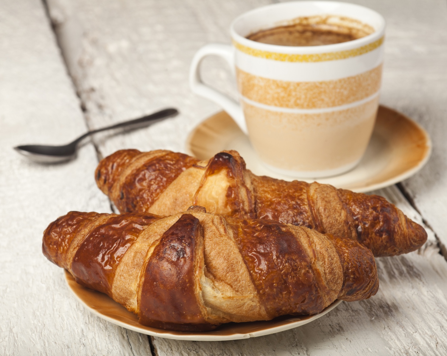 Italian breakfast: cappuccino and cornetto - SpecialCoffee blog